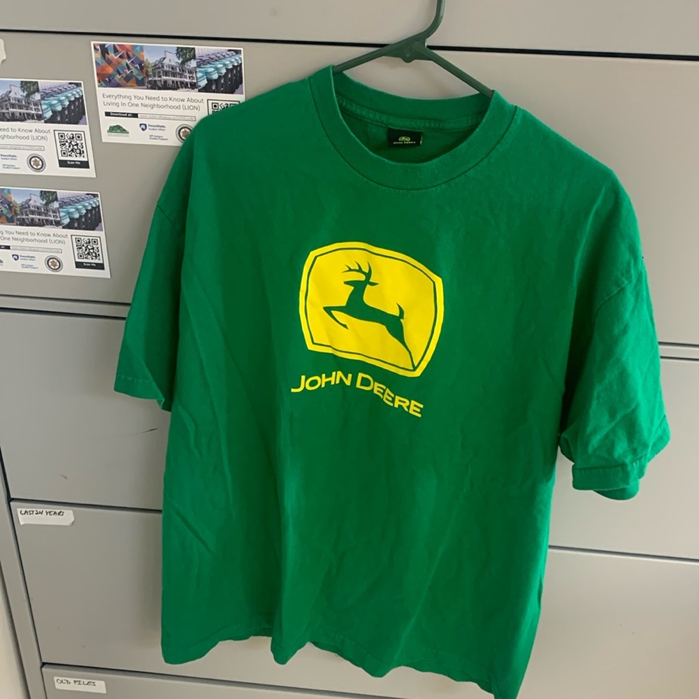 John Deere T-shirt size XL